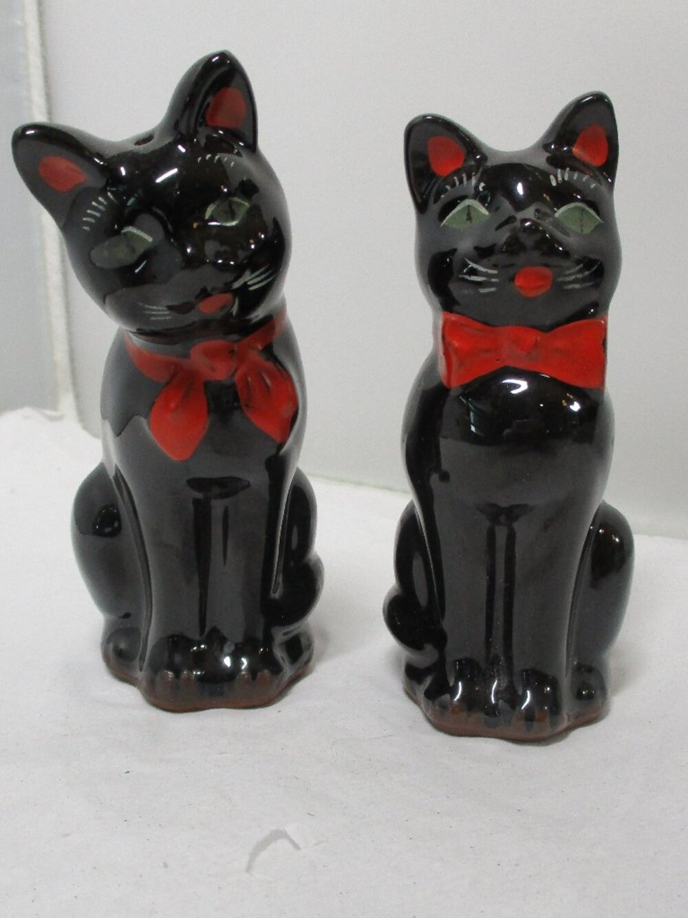 Vintage Shafford Redware Pottery Black CAT Salt & Pepper Shakers MCM